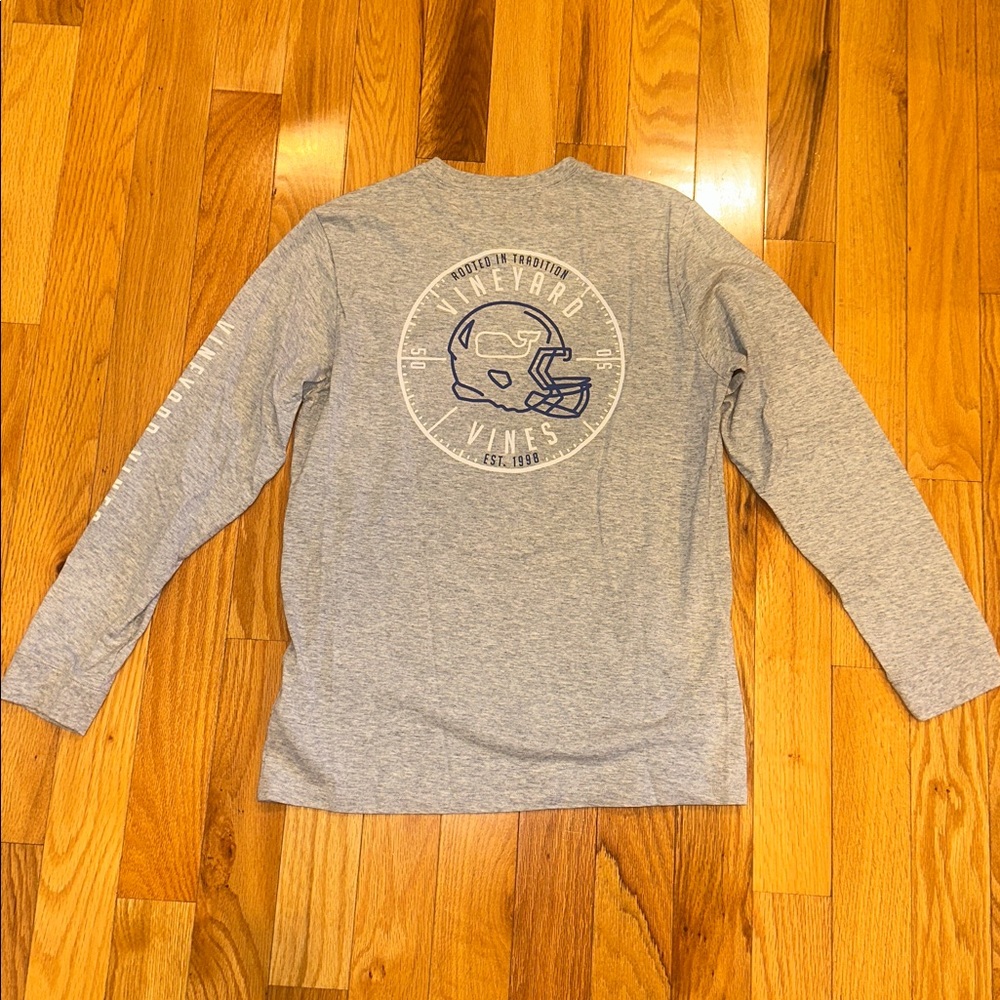 Like new,Vineyard Vines Heather Gray Long Sleeve Tee size:XL